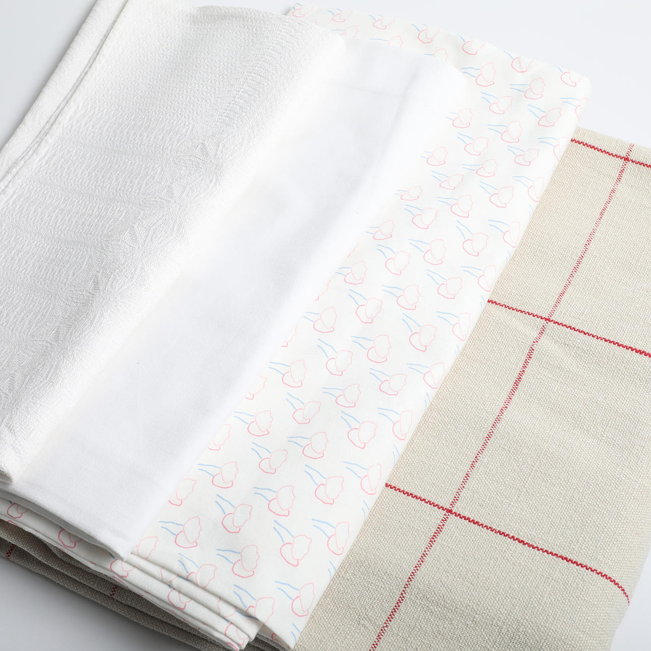 DUKAR, 4 stycken, linne/bomull, 1900-tal.