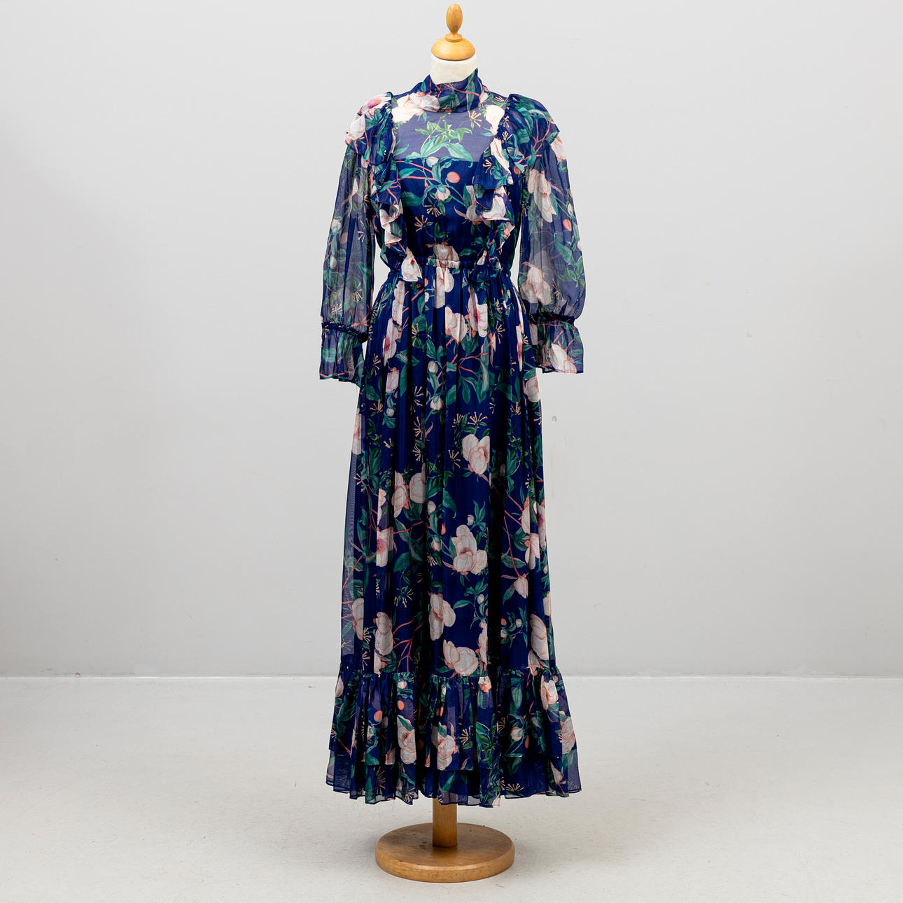 MALINA. Maxi dress, size small.