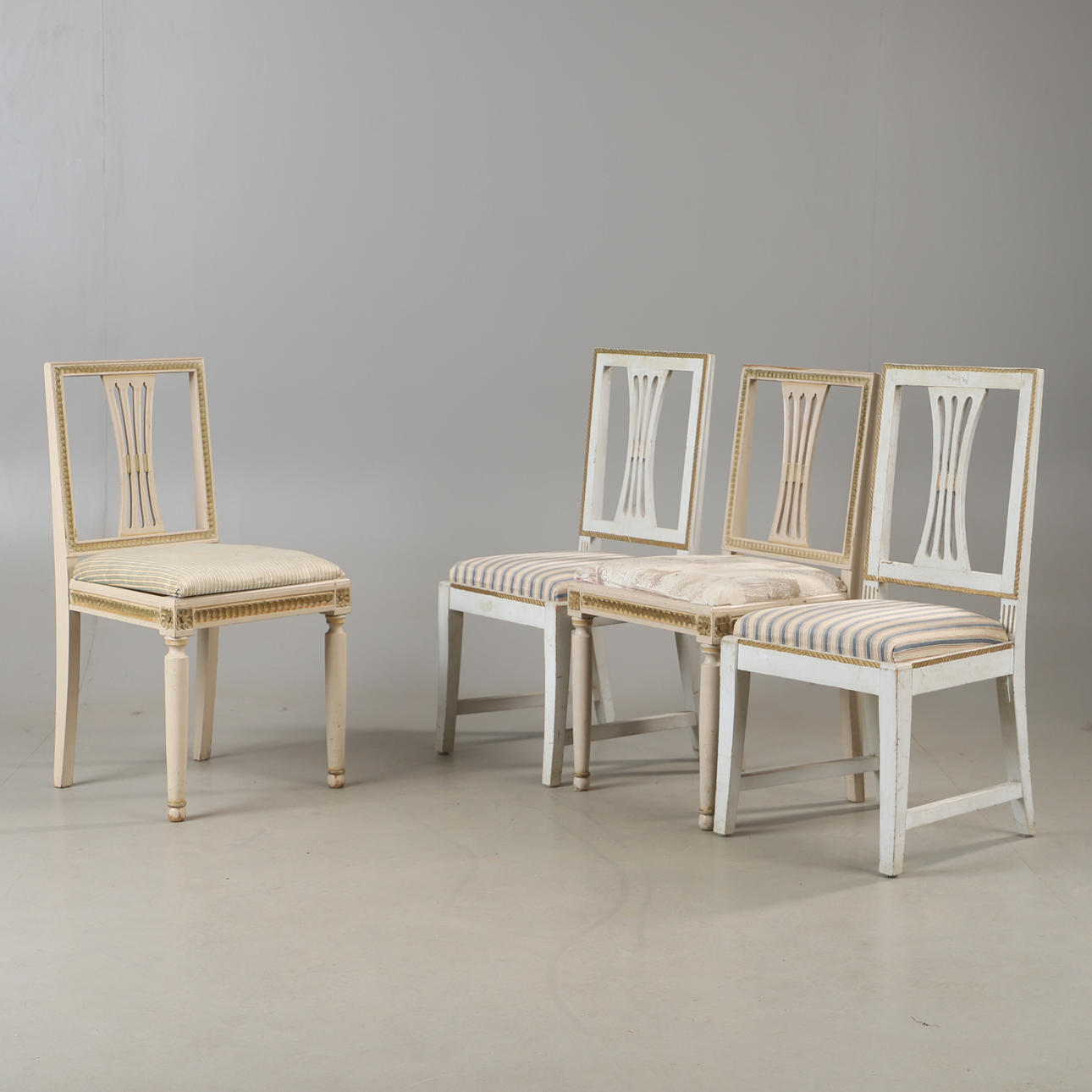 STOLAR, 4 stycken, vitmålade, 1900-tal.