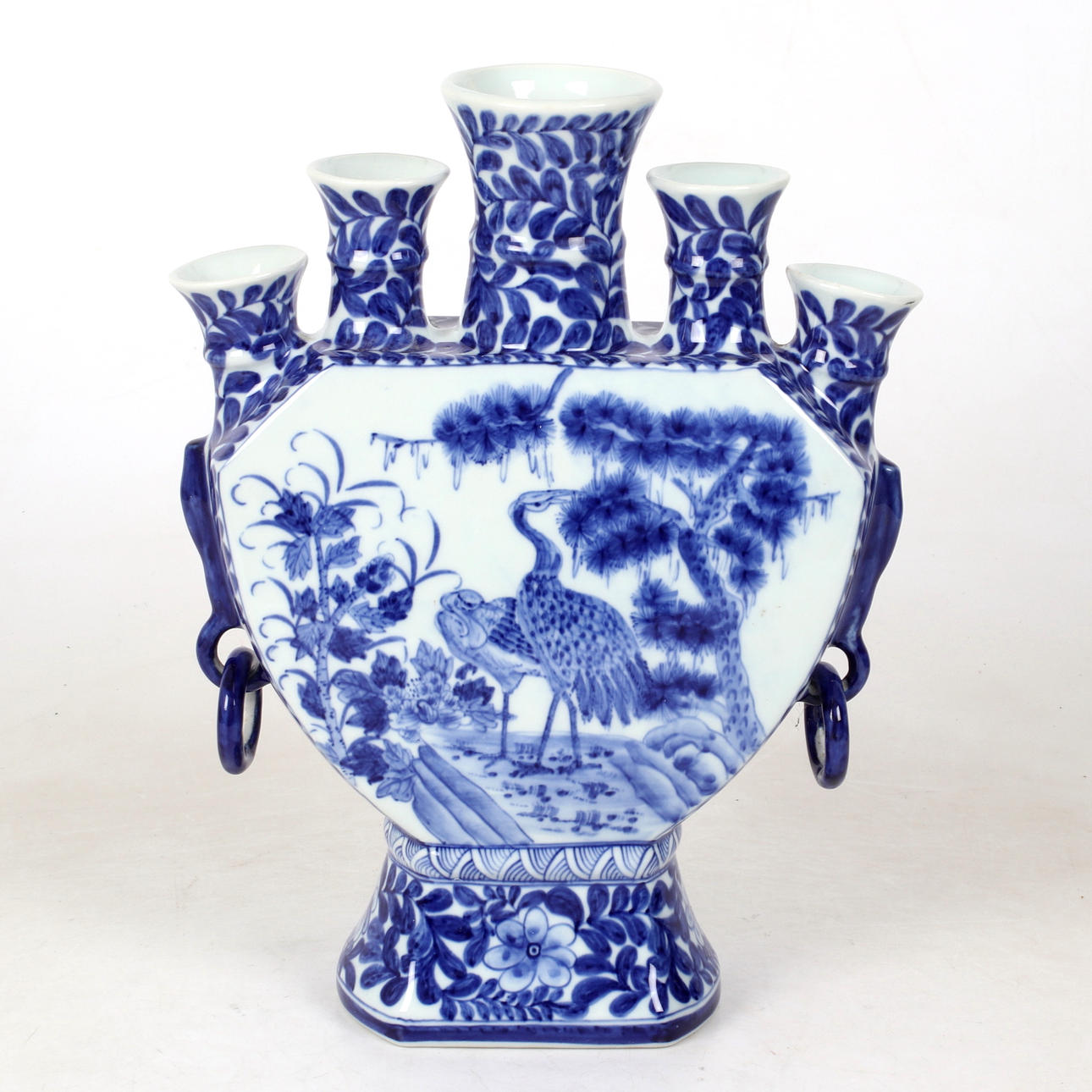 TULPANVAS, porslin, kina, 1900-tal.