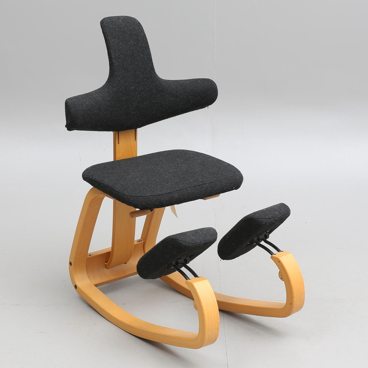 STOL, "Thatsit", Peter Opsvik, Stokke, 1900-talets fjärde kvartal.