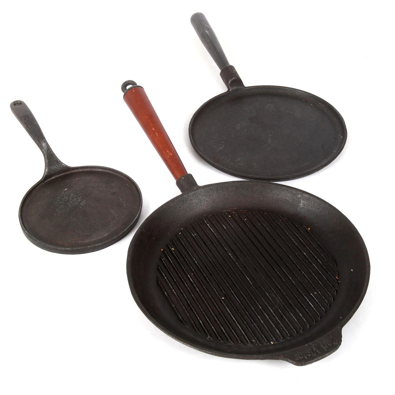 FRYING PANS, 3 pcs, iron. Skeppshult, Ronab, Carl Victor. 20th century ...