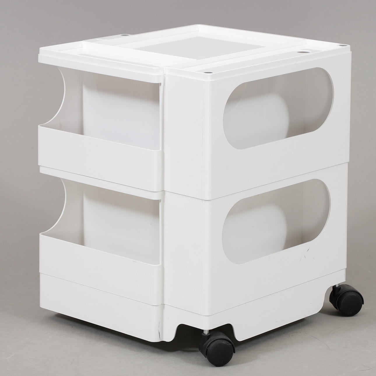 JOE COLOMBO. Table with storage, “Boby”.