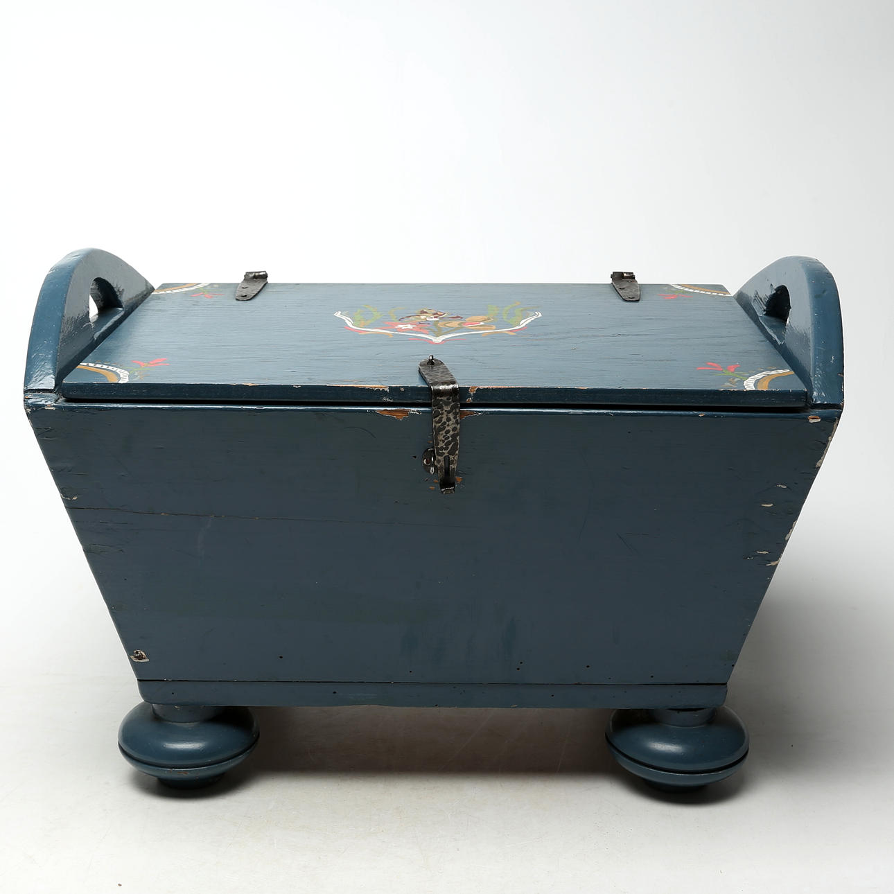 SYSKRIN, trä, bemålad, allmogestil.