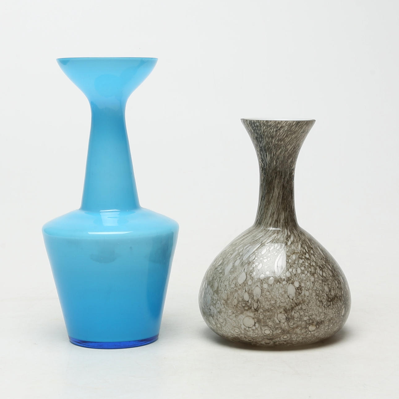 VASER, 2 st, glas, färgat glas.