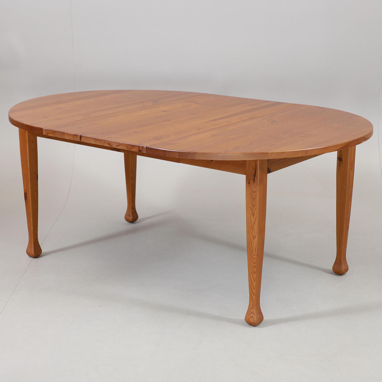A pine dining table, second half of the 20th century.
