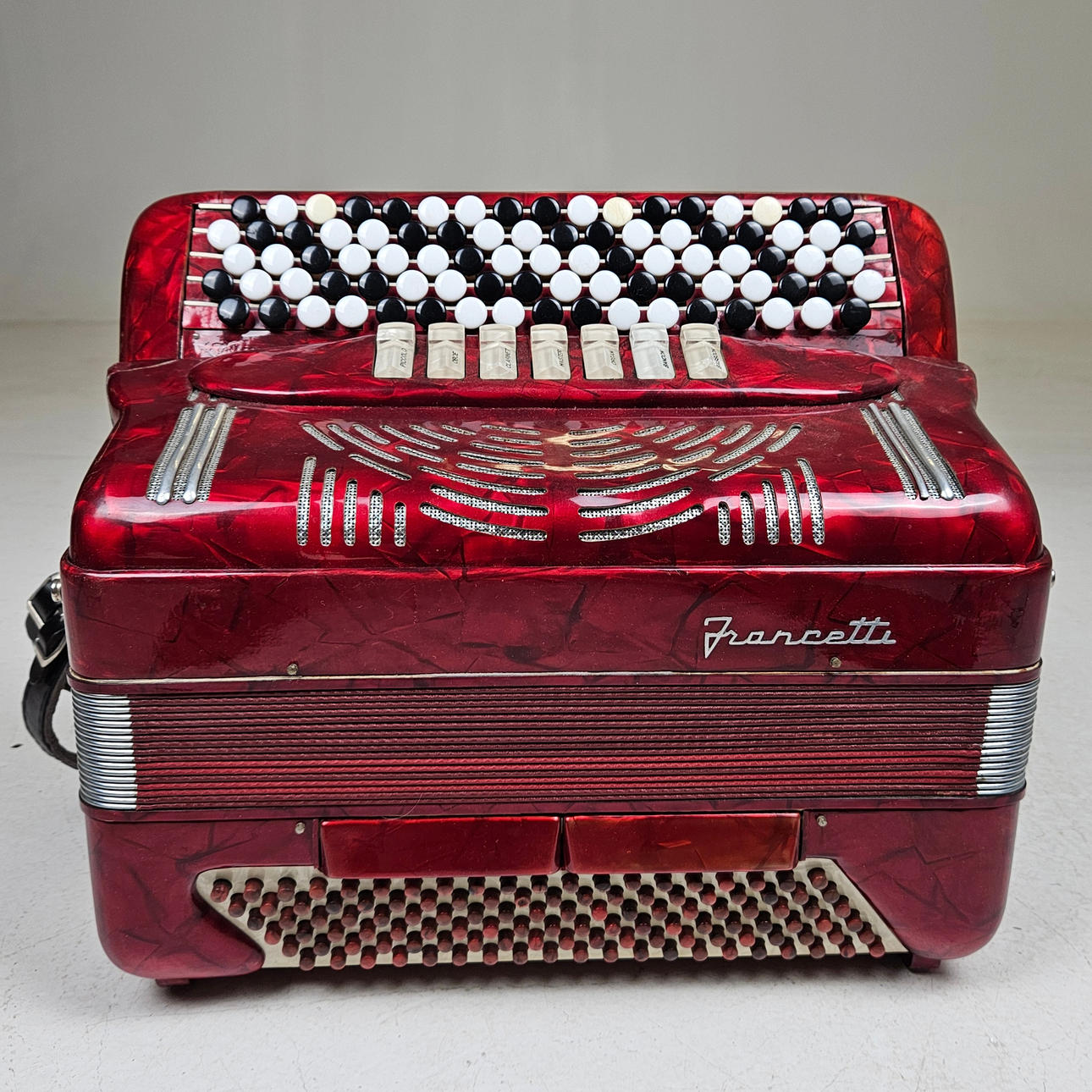 FRANCETTI. 3-string button accordion.