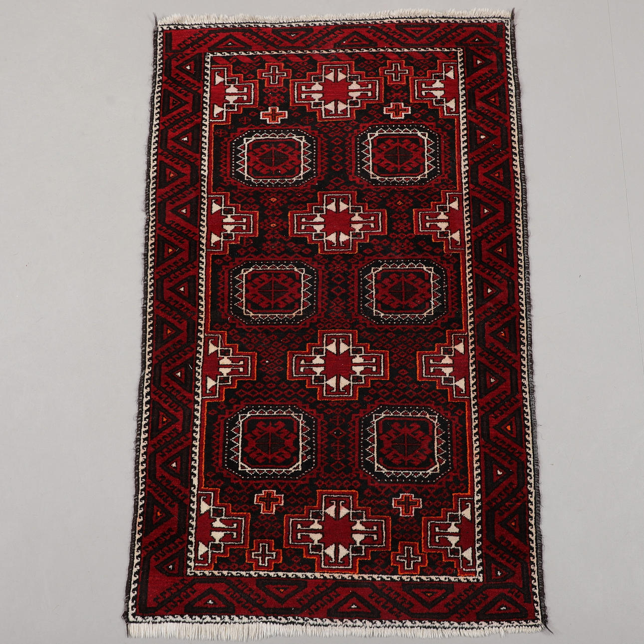 CARPET, oriental, dimensions 163x100 cm.