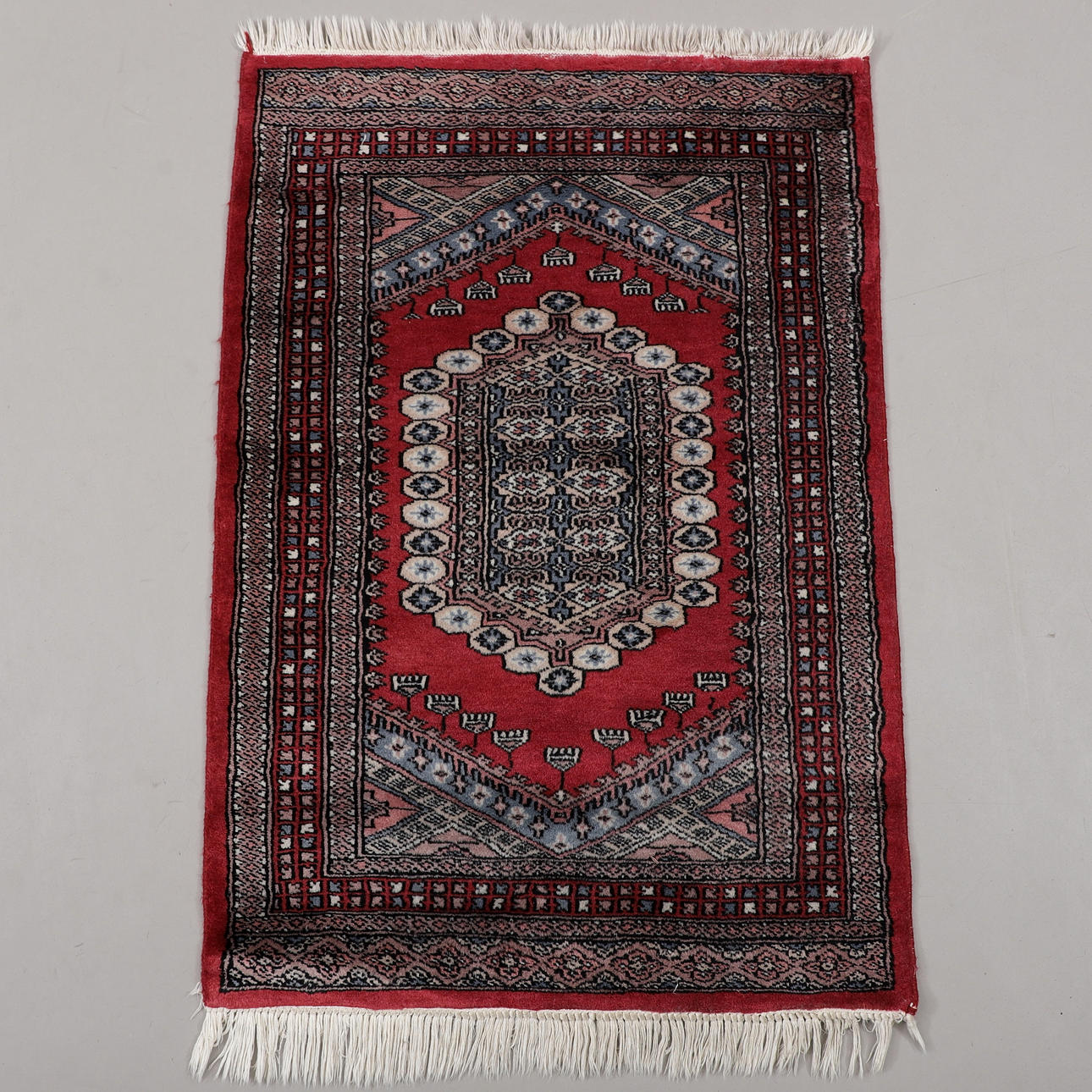 PRAYER RUG, oriental, dimensions 95x65 cm.