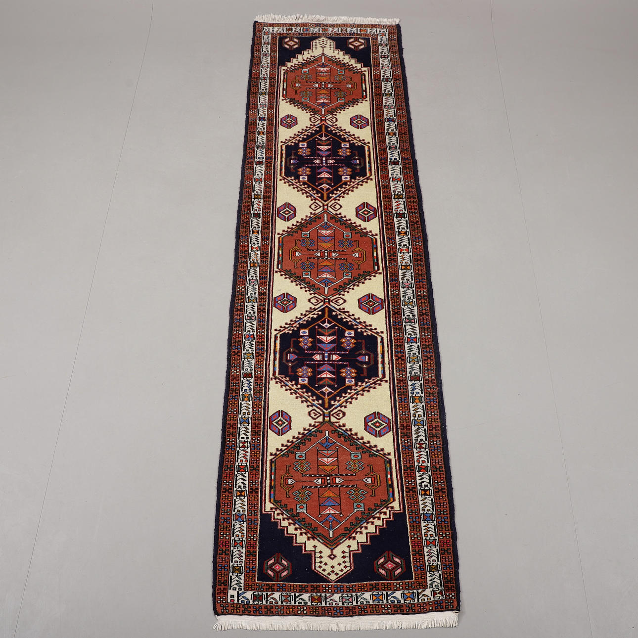 GALLERY CARPET, oriental, dimensions 320x85 cm.