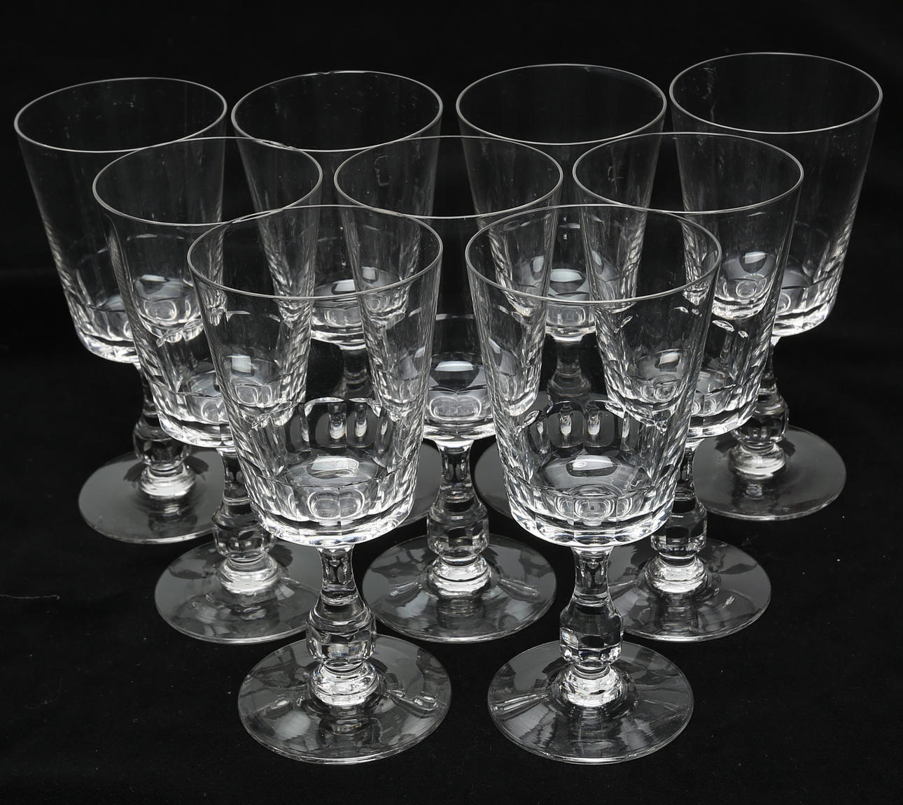WINE GLASSES, 9 pcs.