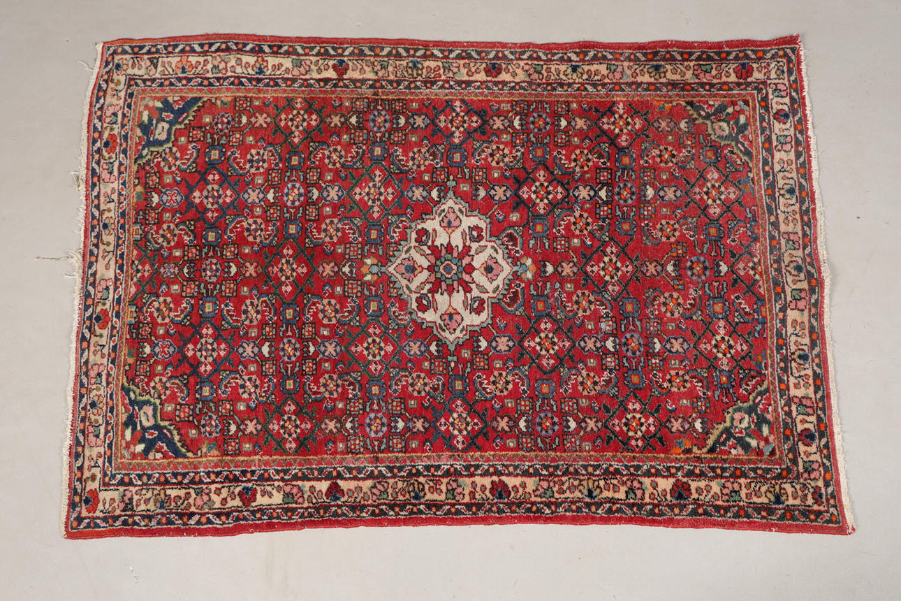 A PERSIAN BIDJAR RUG.