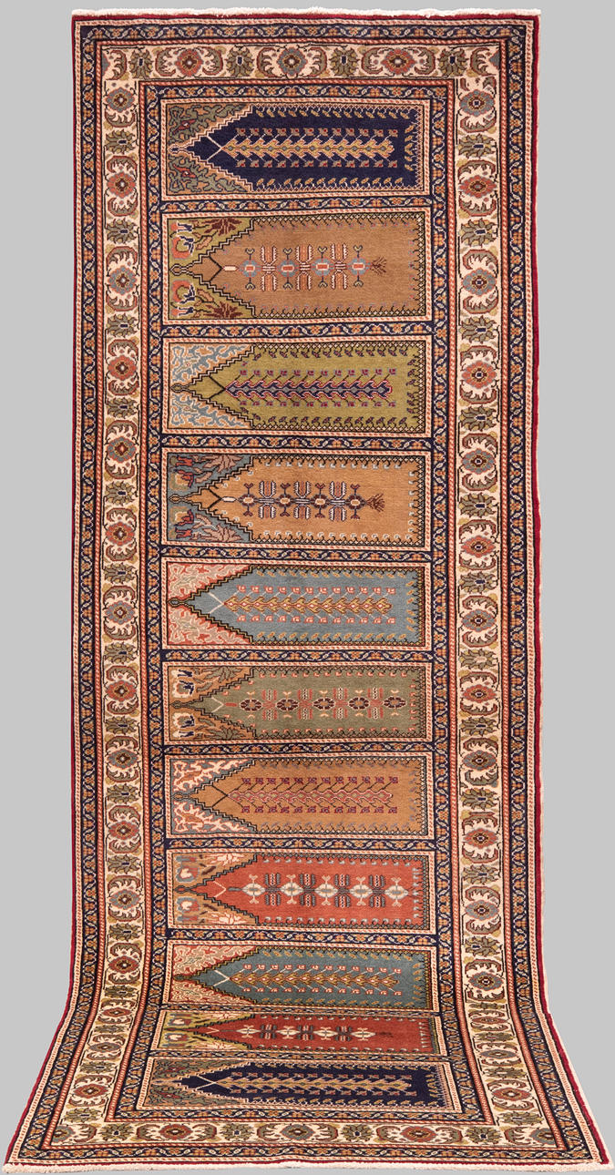 CARPET. Kayseri gallery model, 276 x 97 cm.