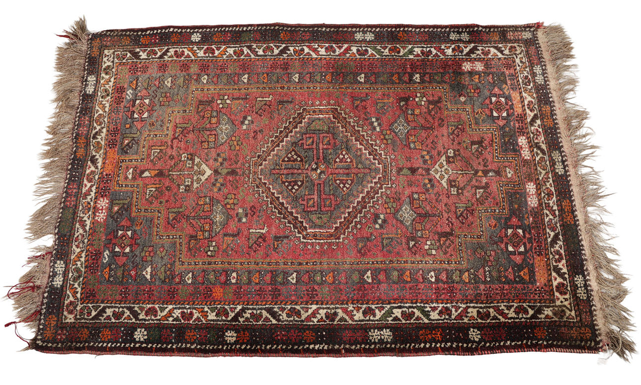 QASHQAI PERSIAN WOOL RUG.