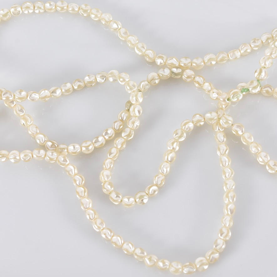 Necklace, cultured, baroque pearls.