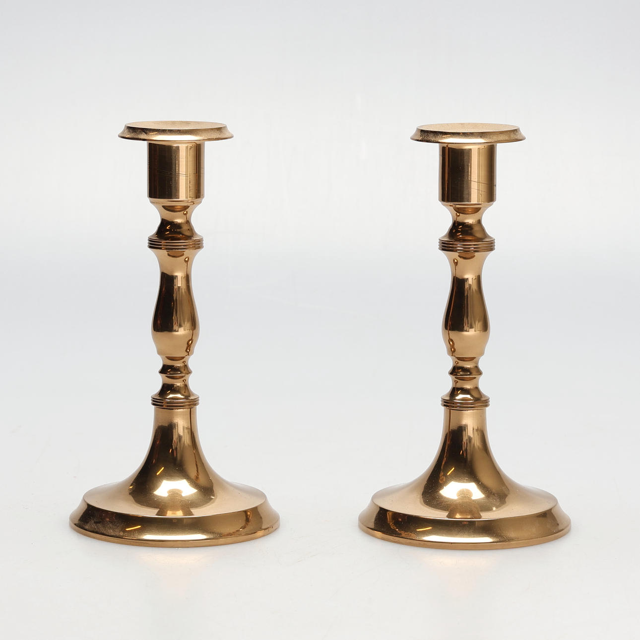 CANDLESTICKS. Ore 2 pcs.