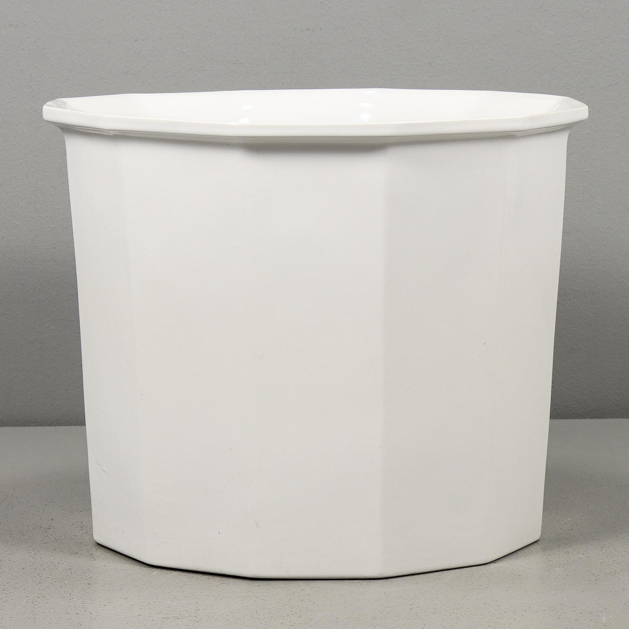 KARIN BJÖRQVIST, “Octavius” outer lining, Gustafsberg.