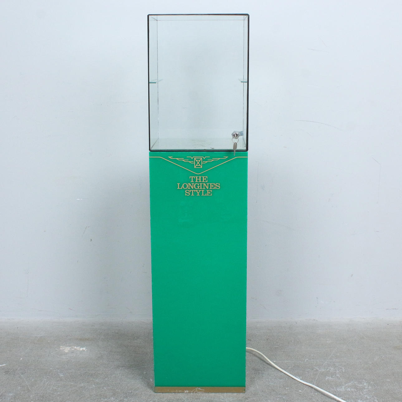 Showcase for presenting watches in “The Longines Style”.