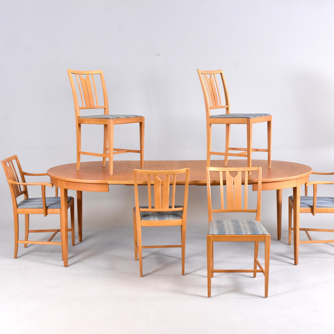 CARL MALMSTEN. Dining group, “The Manor”, 7 pieces, table and chairs, 2 inserts.