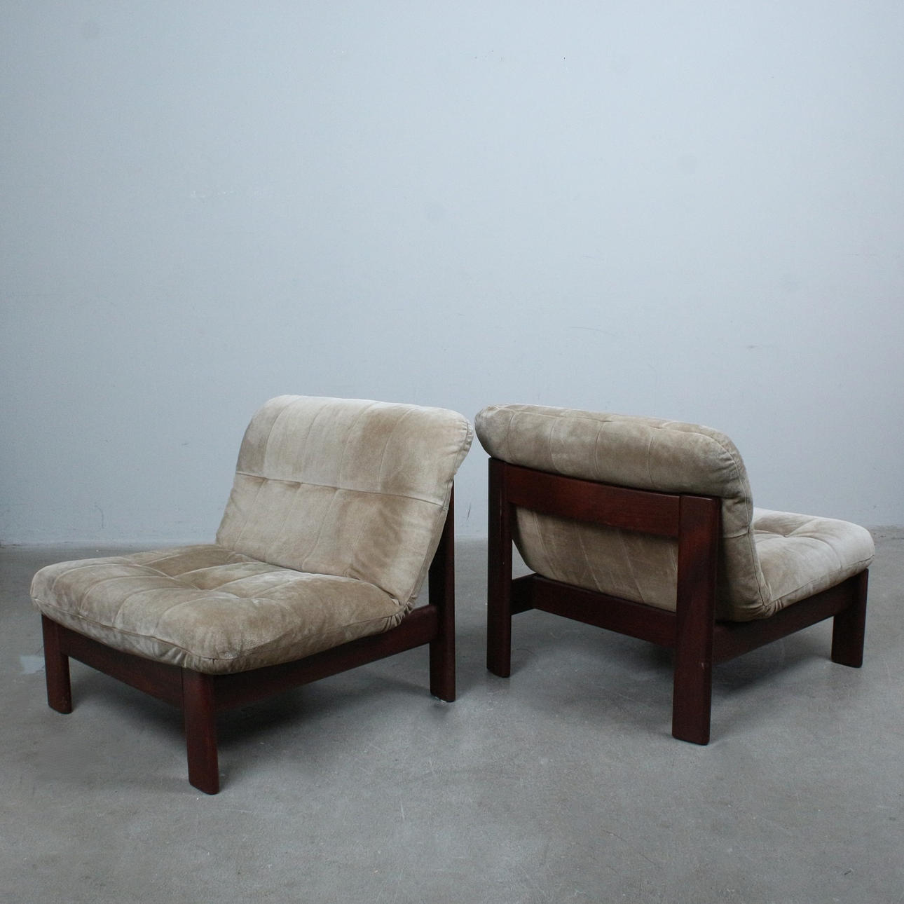 ROLF BENZ. Two armchairs/modular sofa, suede, 1970s, Germany (2).