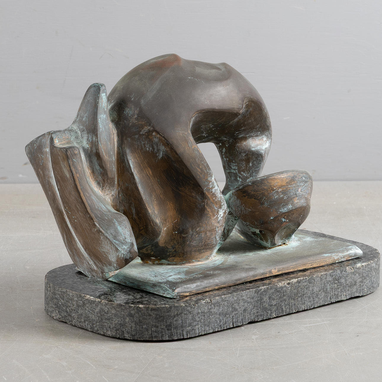 BERTIL GADÖ. Sculpture, bronze on marble plinth-82.