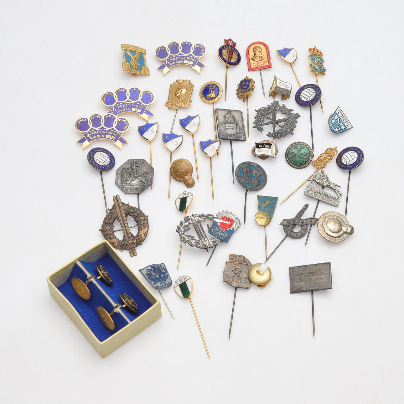 PARTI NÅLMÄRKEN-/PINS, 1900-tal.