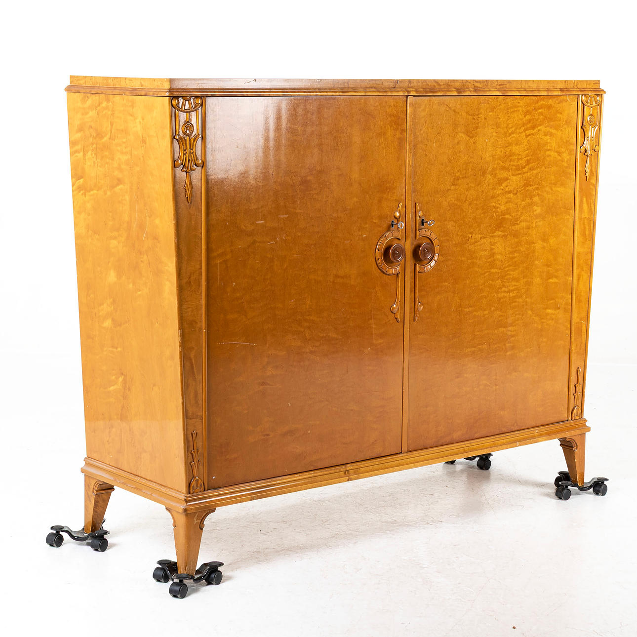 A VENEERED BIRCH CABINET, 1940 - speech.
