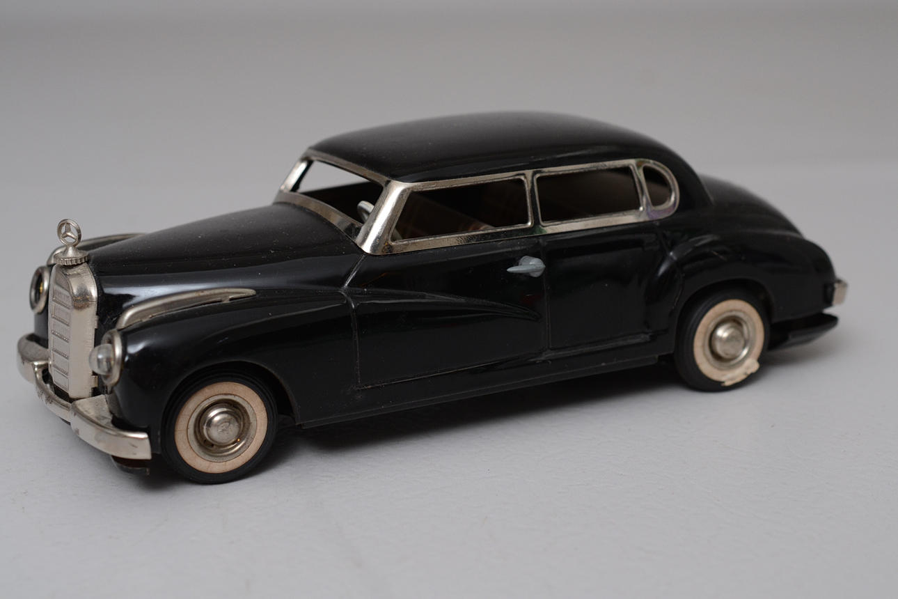 JNF, leksaksbil, retro.