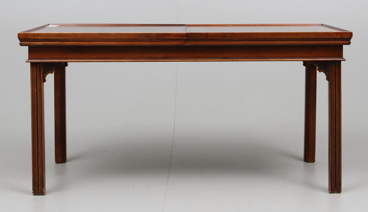 SOFFBORD, Engelsk-stil, 1900-talets senare hälft.