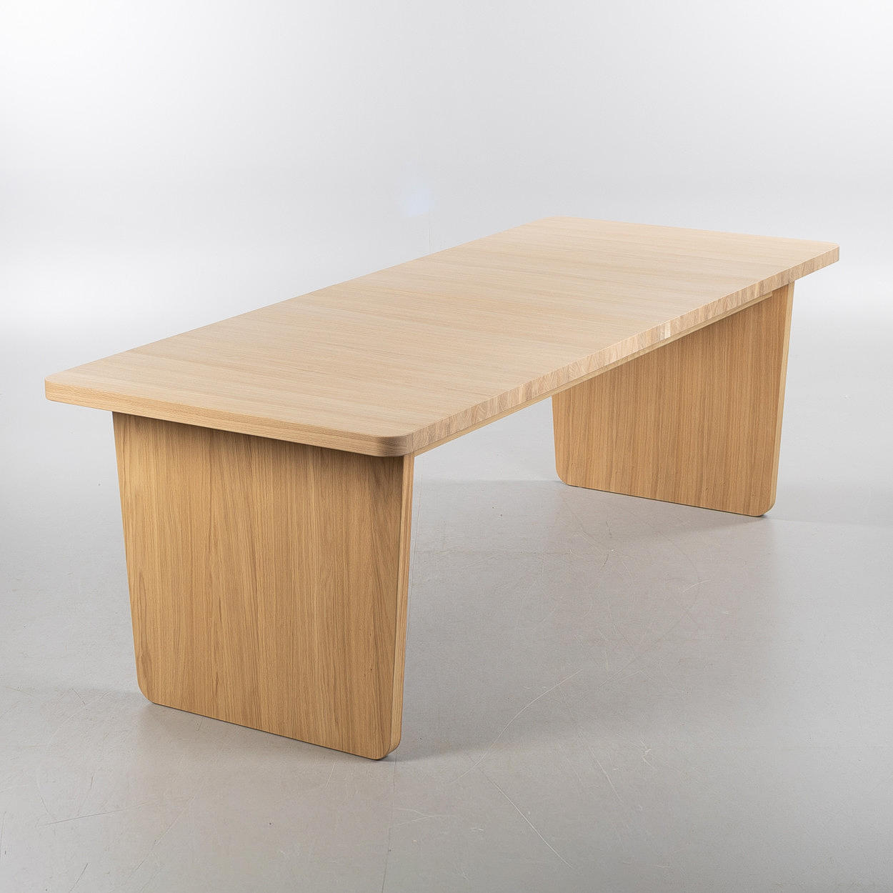MARTINA ELGEMARK. Dining table “Vaude”, for Mavis, with 2 inserts, contemporary.