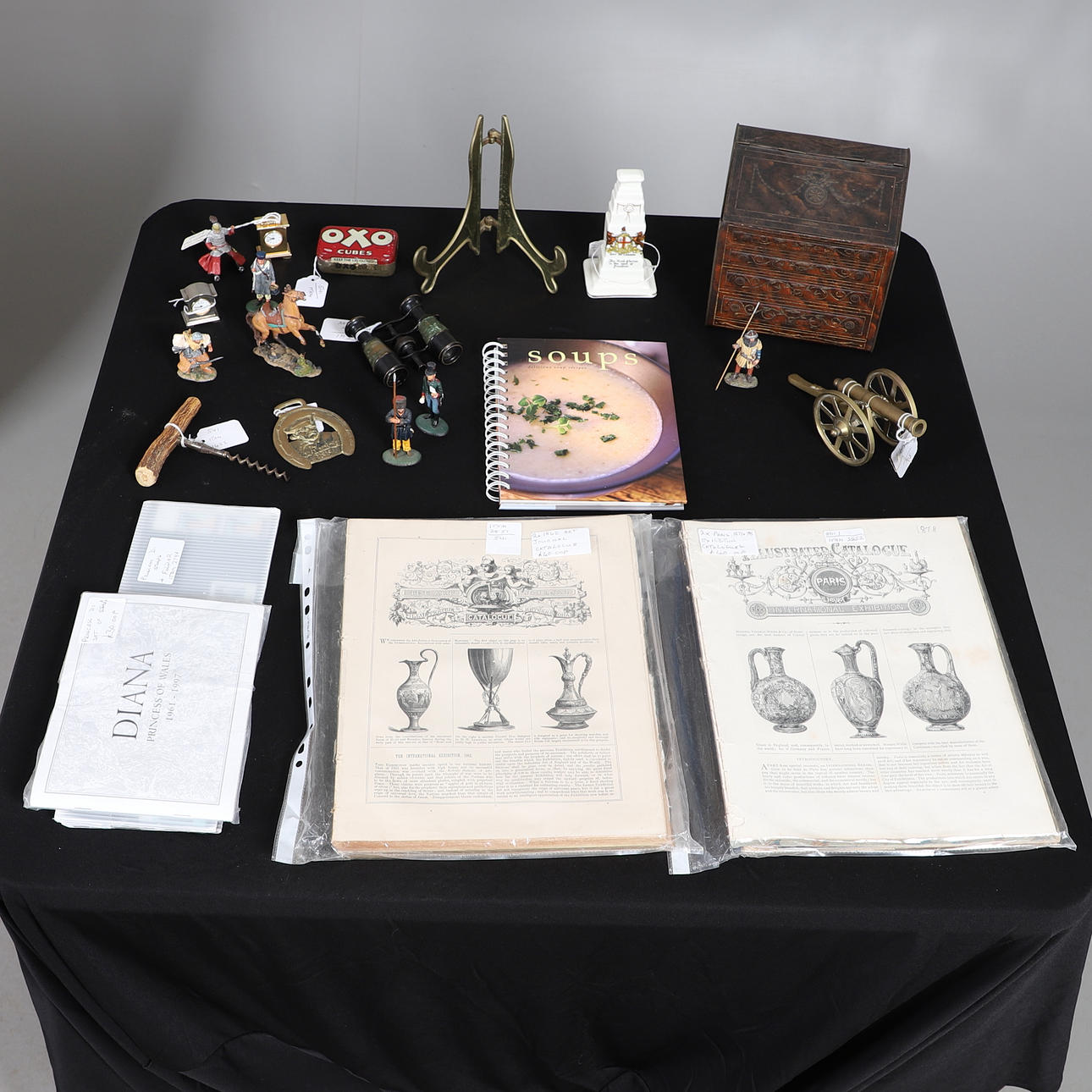 ASSORTED METALWARES AND SUNDRIES.