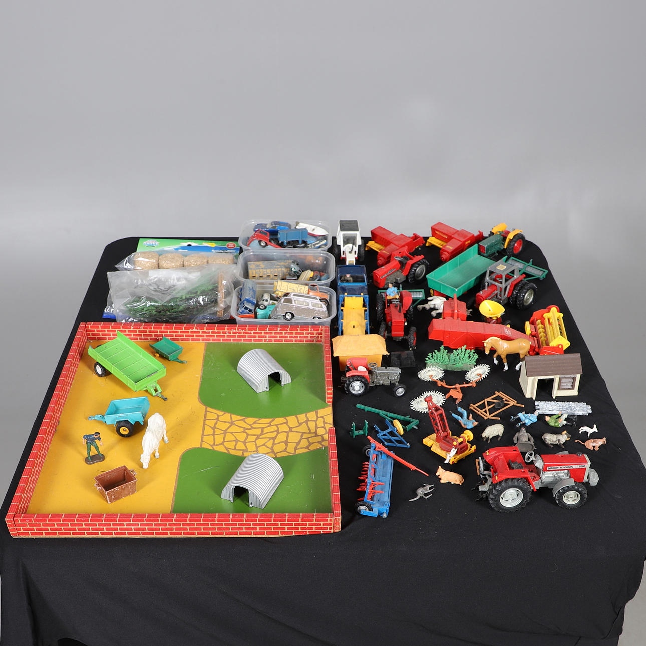 VARIOUS BRITAIN'S AND CORGI VEHICLES.