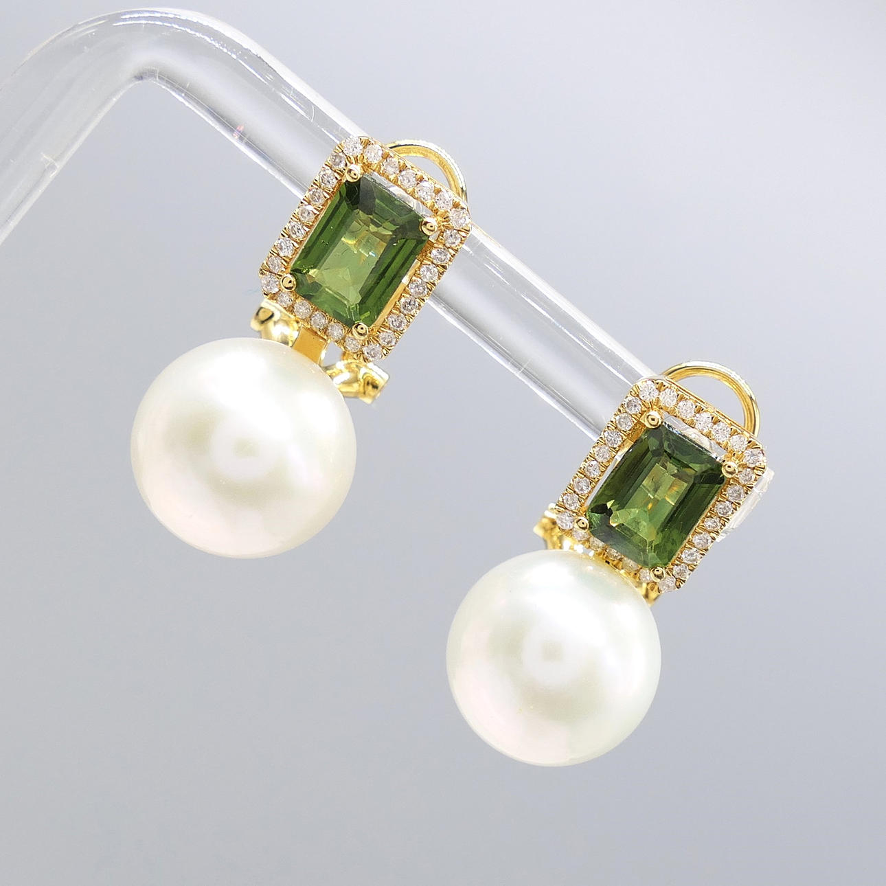 TOURMALINE, DIAMOND & PEARL earrings.