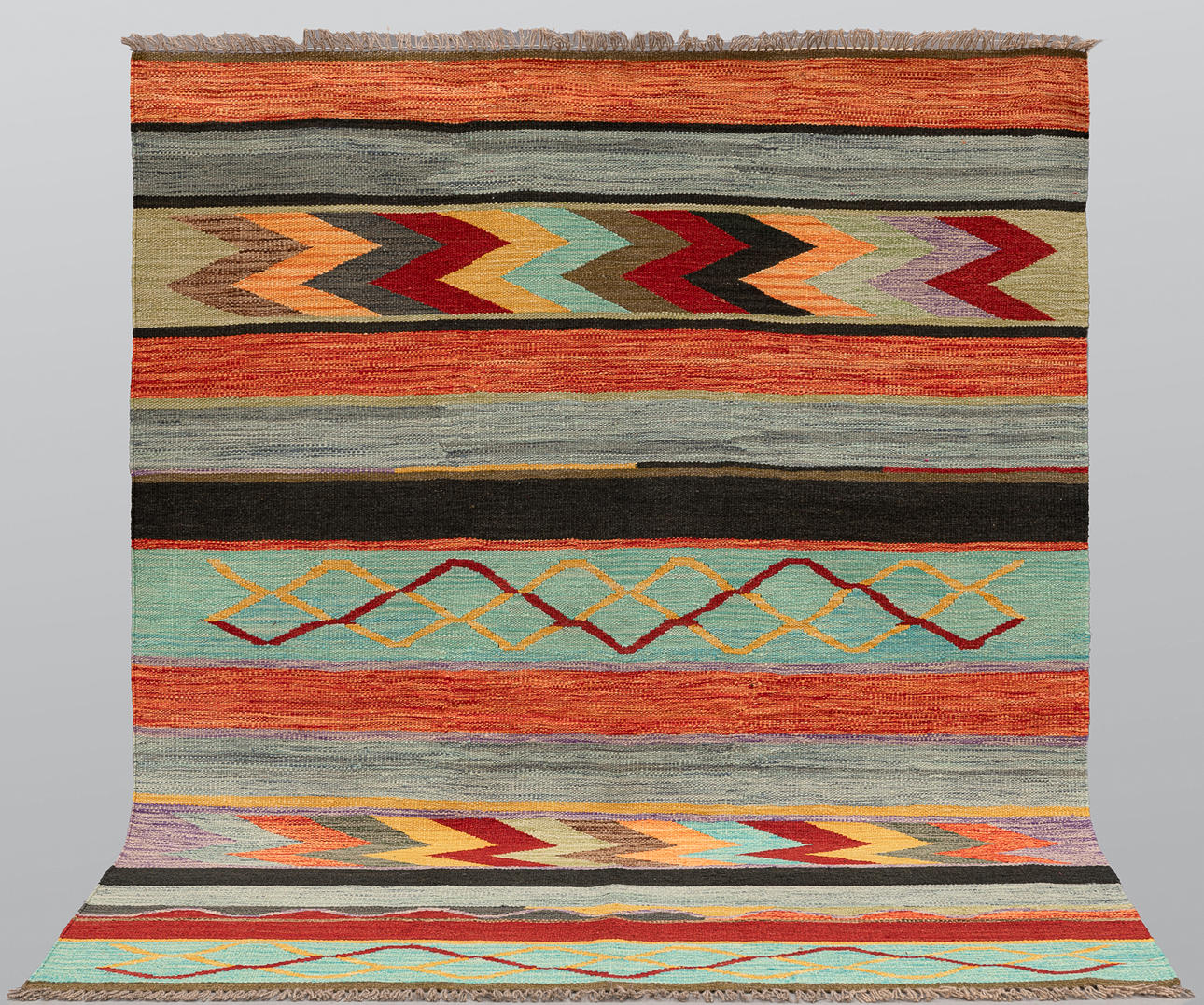 A CARPET, Kelim, 200 x 158 cm.