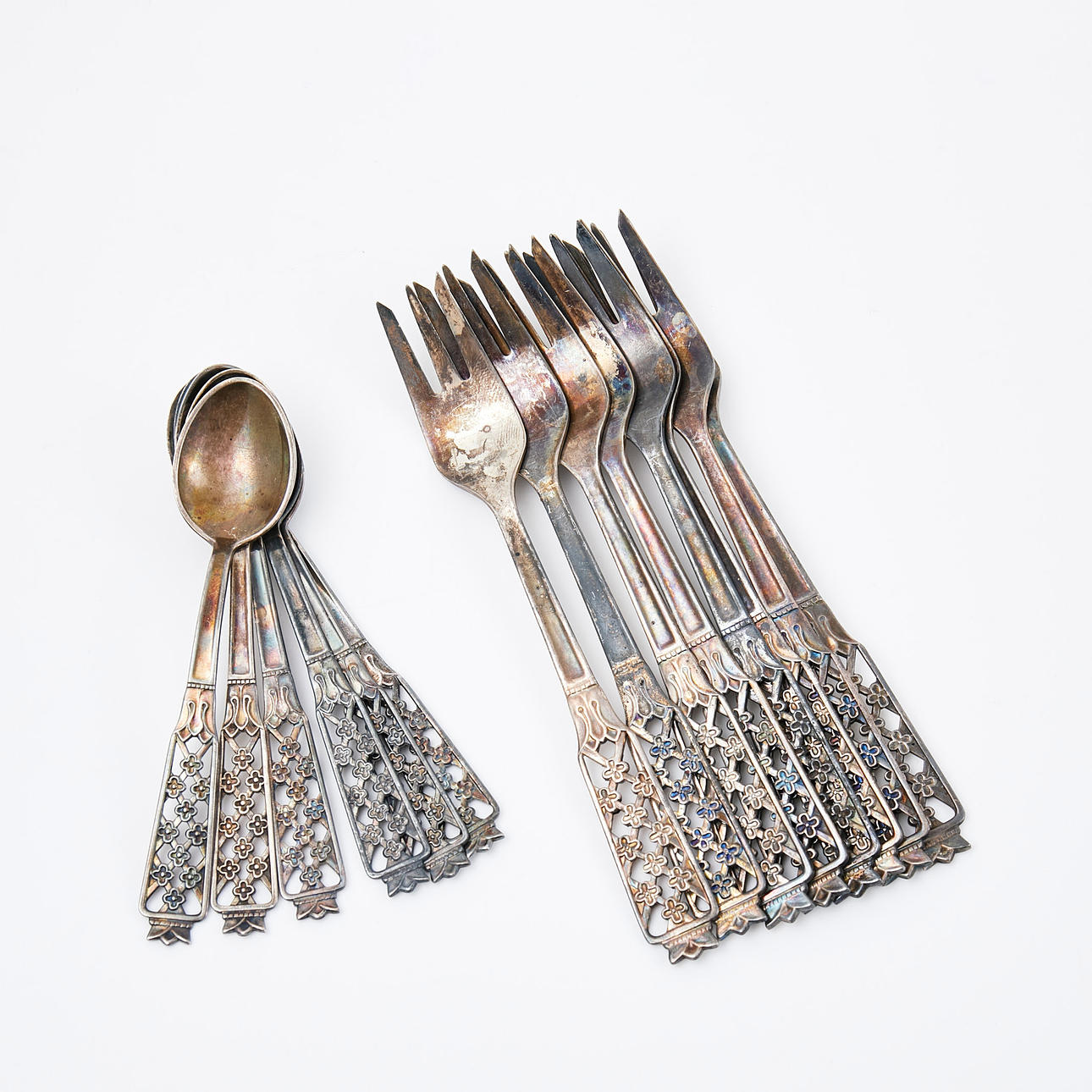 CUTLERY. 14 dlr, silver, 830/1000.