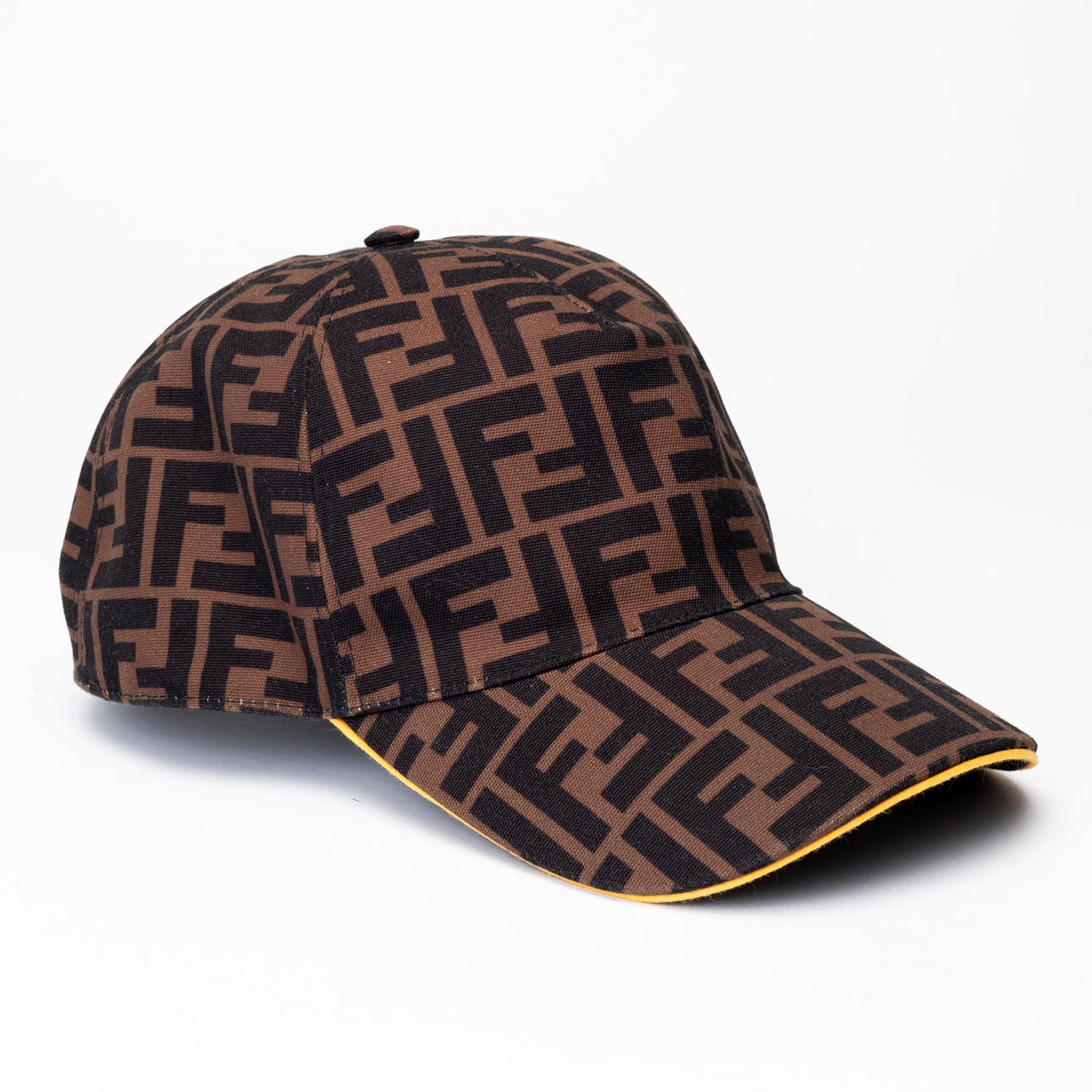 FENDI. Cap, black/bun baseball cap with iconic FF monogram.