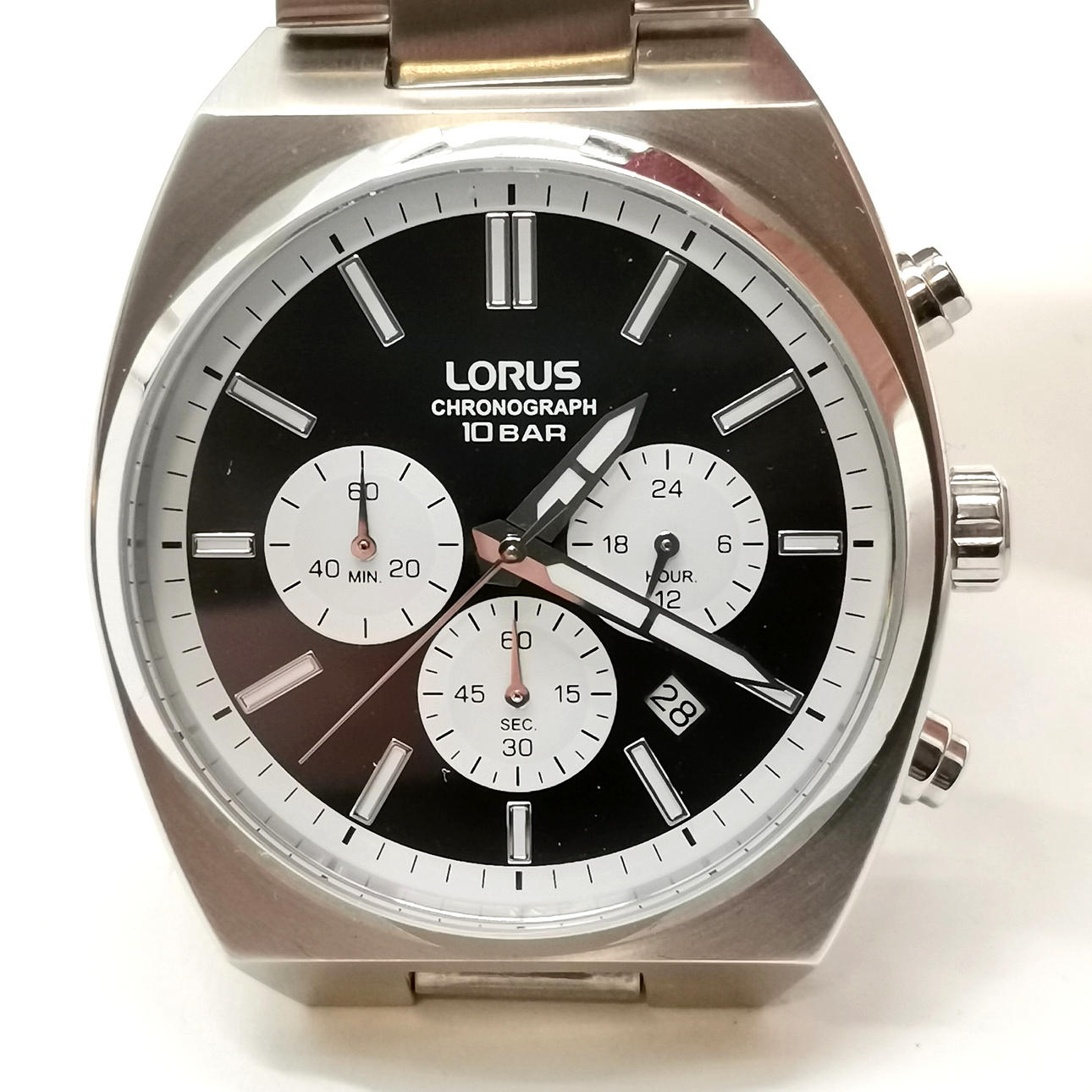 LORUS CHRONOGRAPH QUARTZ WRISTWATCH #VD53-X404.