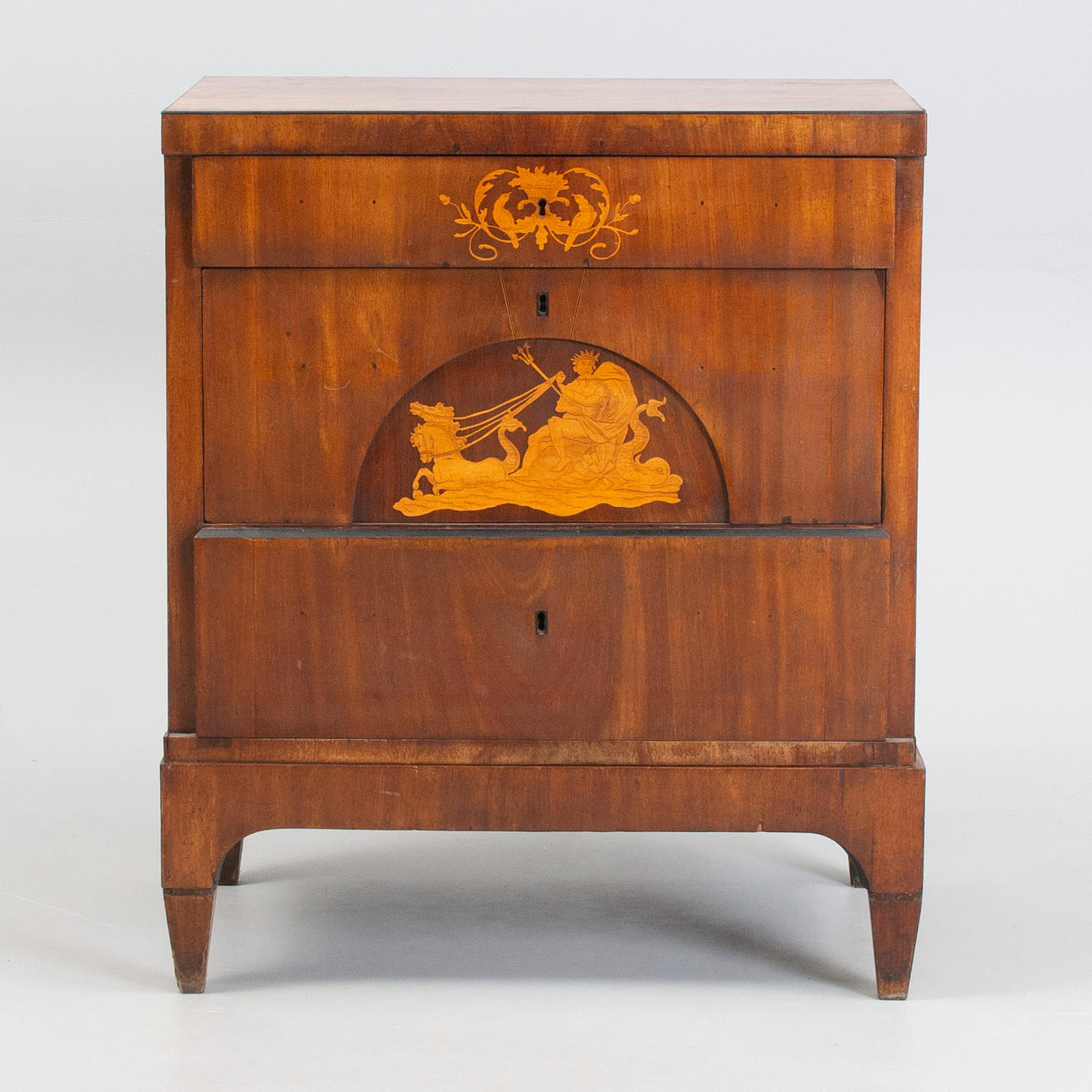 EMPIRE BYRÅ. Danmark, 1800-talets första hälft.