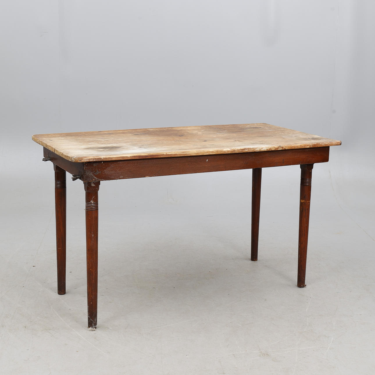 DINING TABLE, foldable.