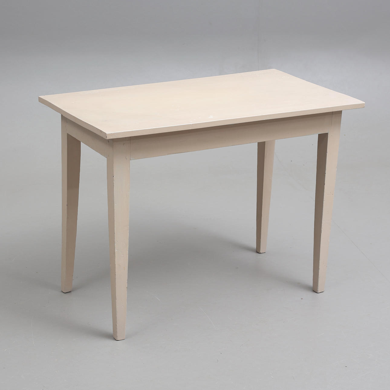 An early 20th century table.