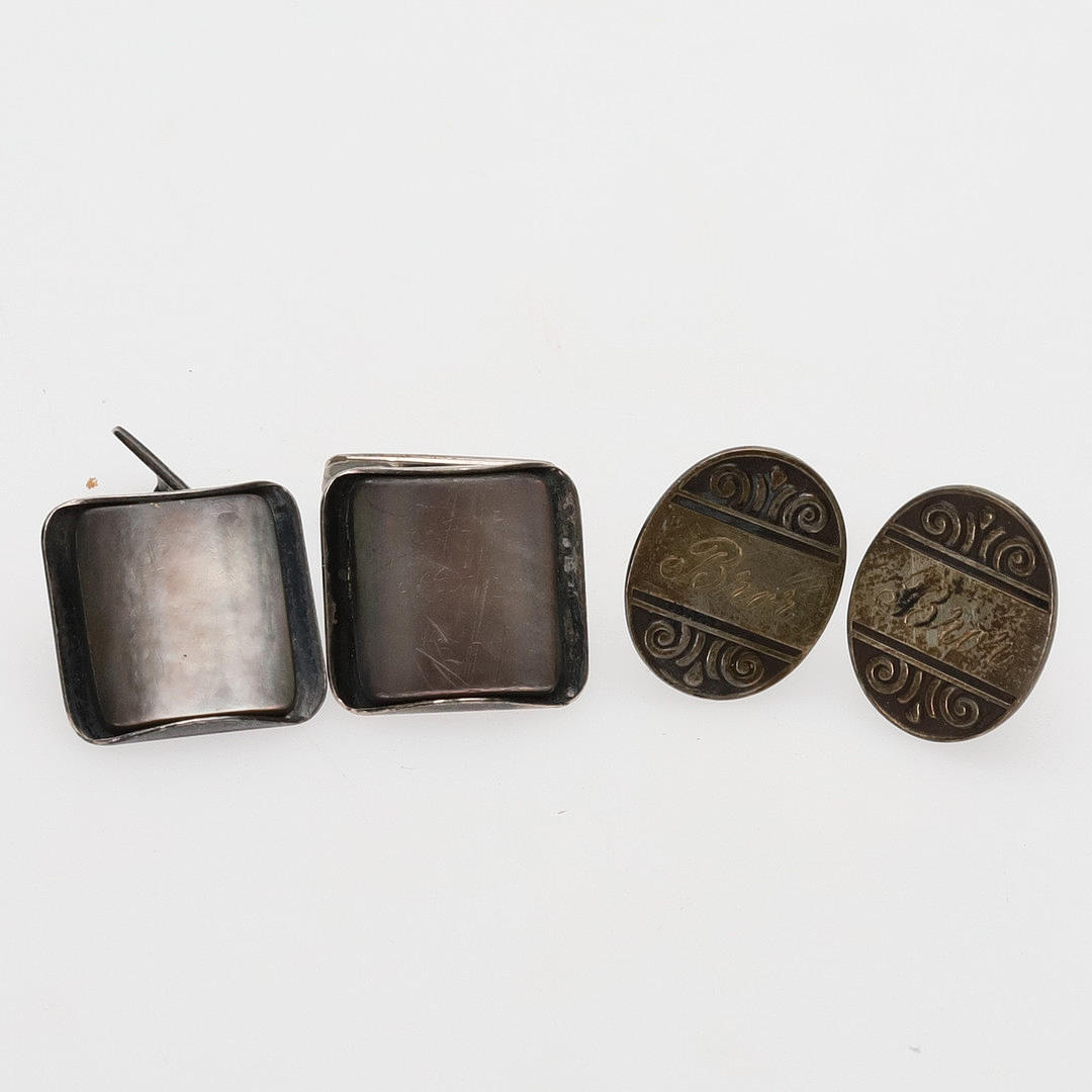 CUFFLINKS, 2 pairs, silver.