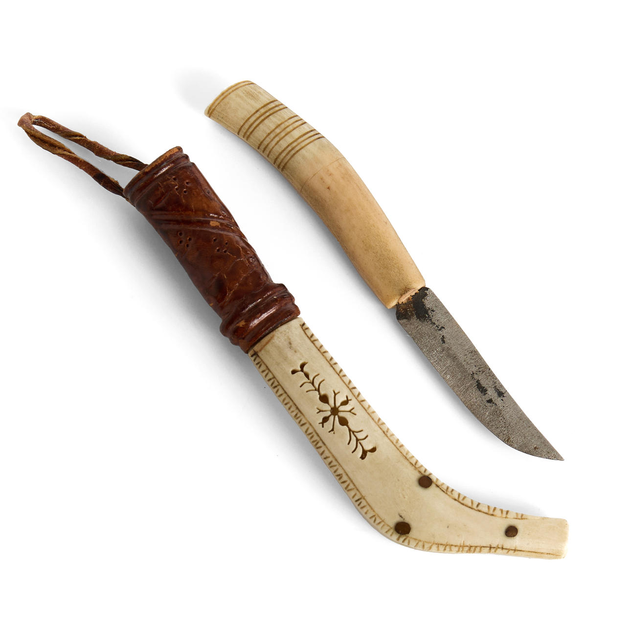 A children's knife, sameared, 20th century.