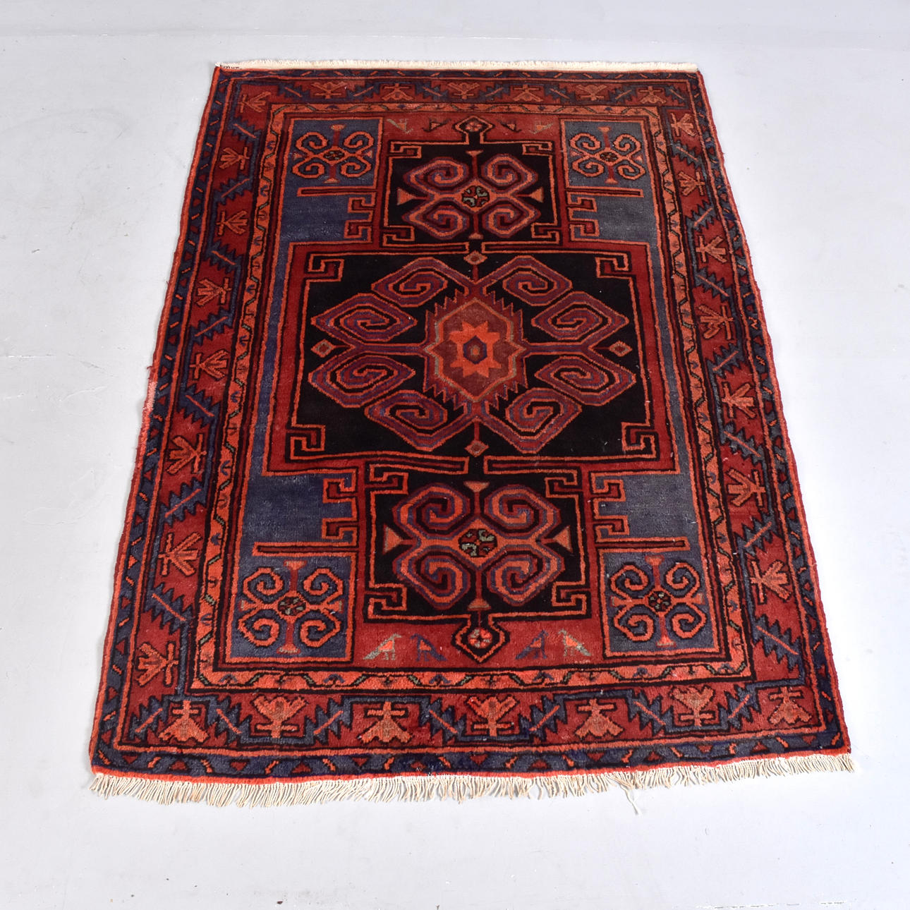 CARPET, Old Zandjan, 203x142 cm.