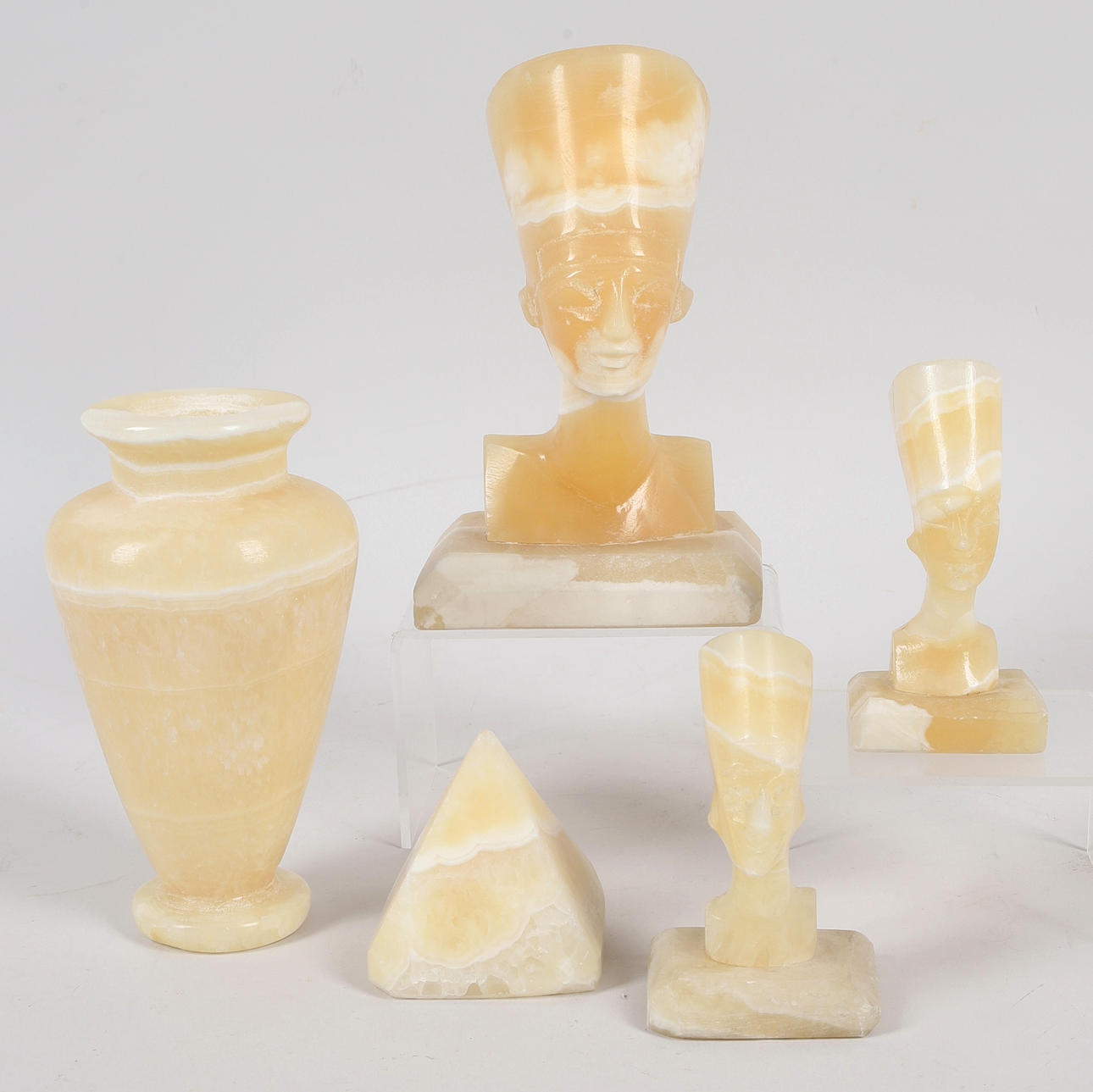 5 alabaster sculptures and urns, probably Egypt.