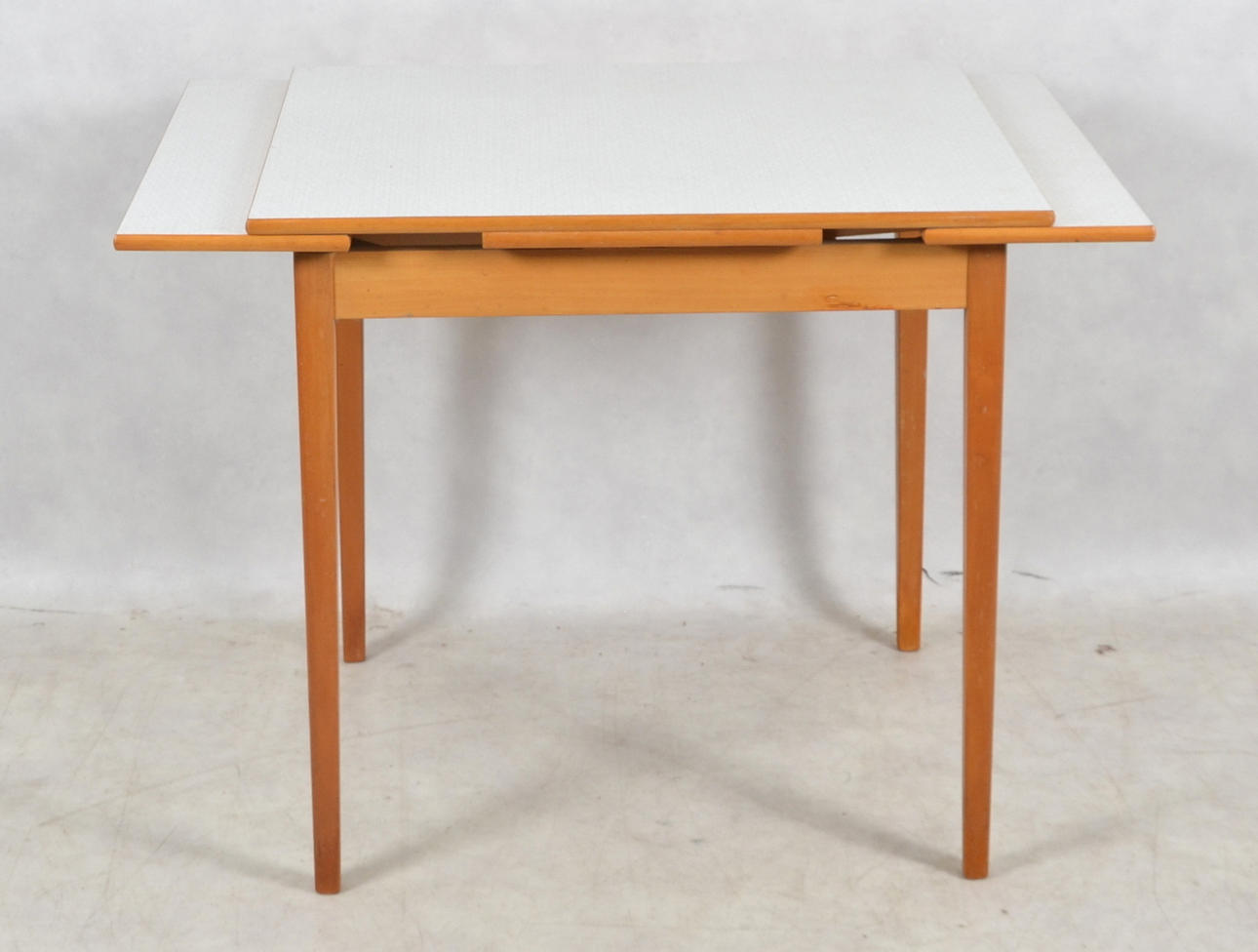 KÖKSBORD, med Perstorpsskiva, 1960 tal.