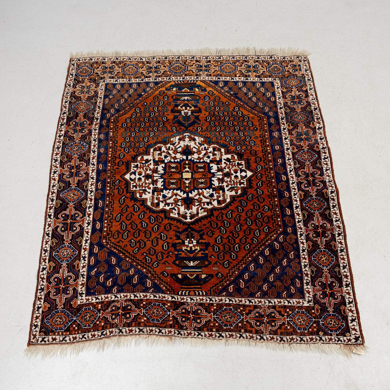 A CARPET, Persia, ca 157x141 cm.