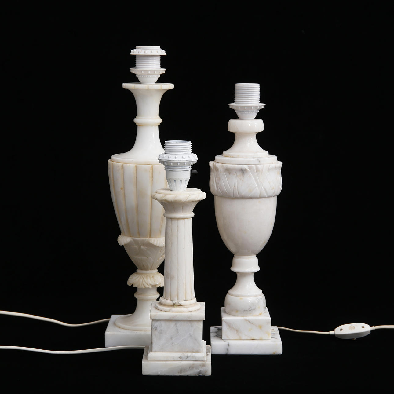 LAMPFÖTTER, 3 st, alabaster, 1900-tal.