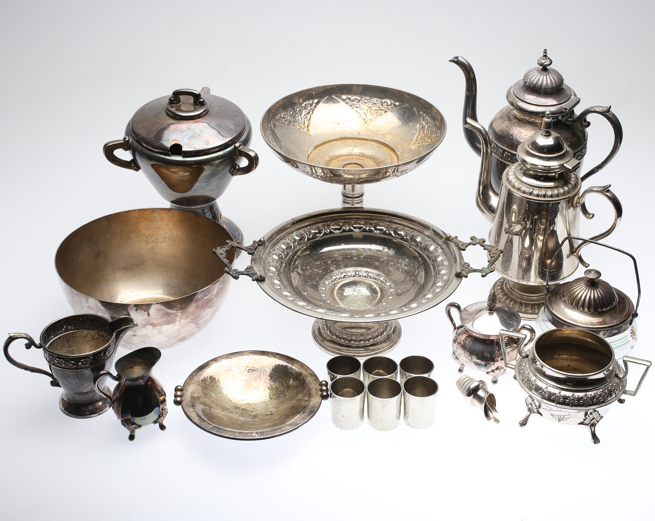 SAMLING FÖREMÅL, nysilver, 1900-tal.