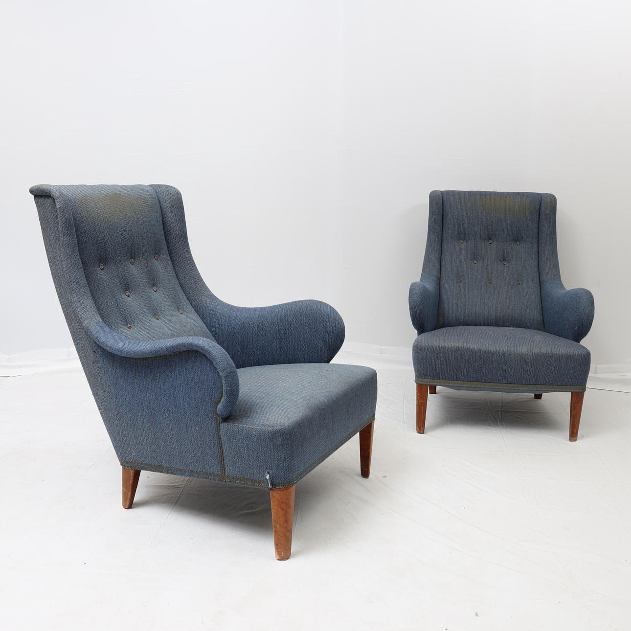 CARL MALMSTEN. Armchairs a pair “Oscar”.