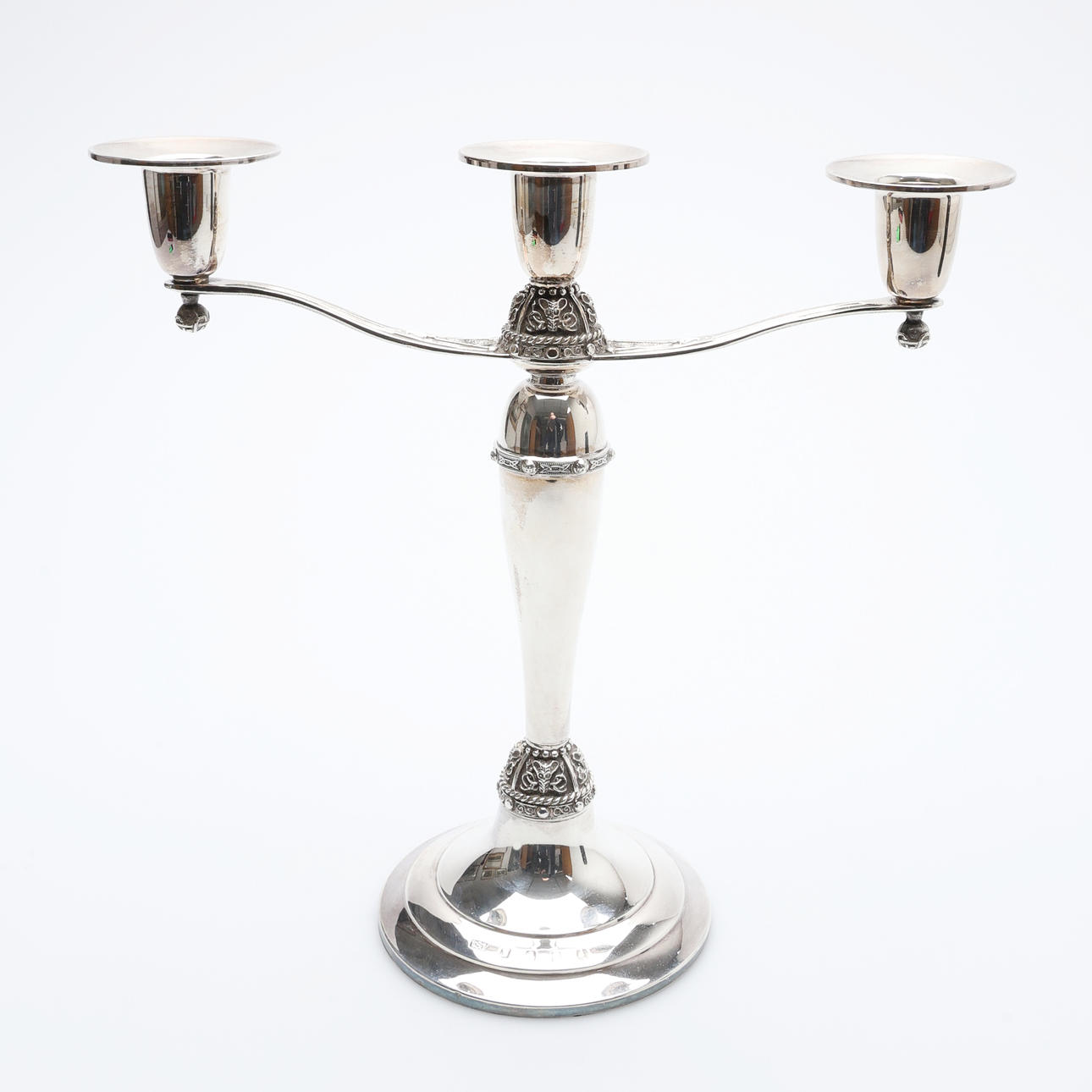 CONTEMPORARY IRISH SILVER 2 BRANCH CANDELABRUM.
